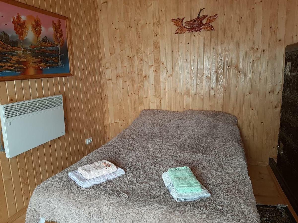 Котедж "Барвінок" 韦尔霍维纳 外观 照片